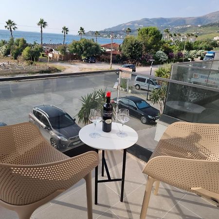 Remar Apartments Вльора Екстер'єр фото
