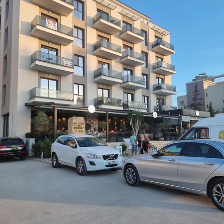 Remar Apartments Вльора Екстер'єр фото