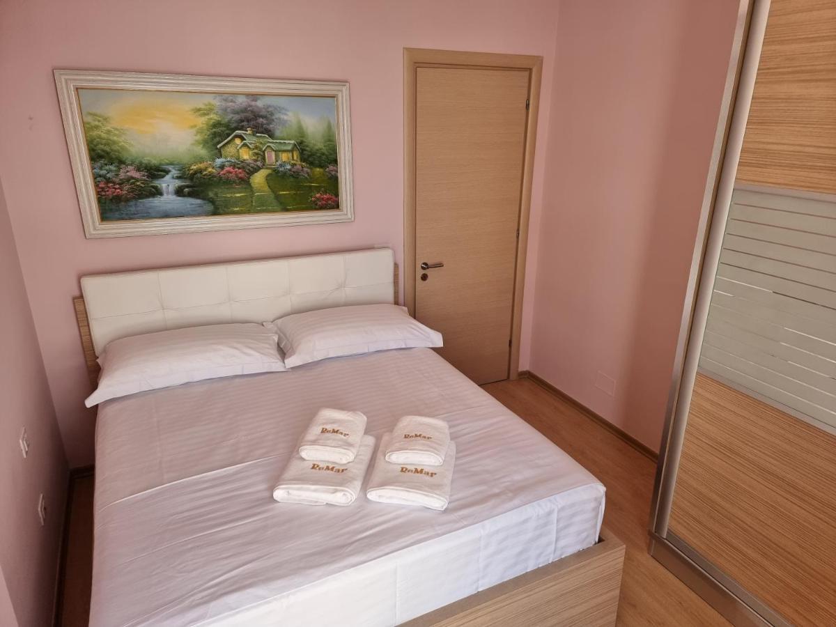 Remar Apartments Вльора Екстер'єр фото