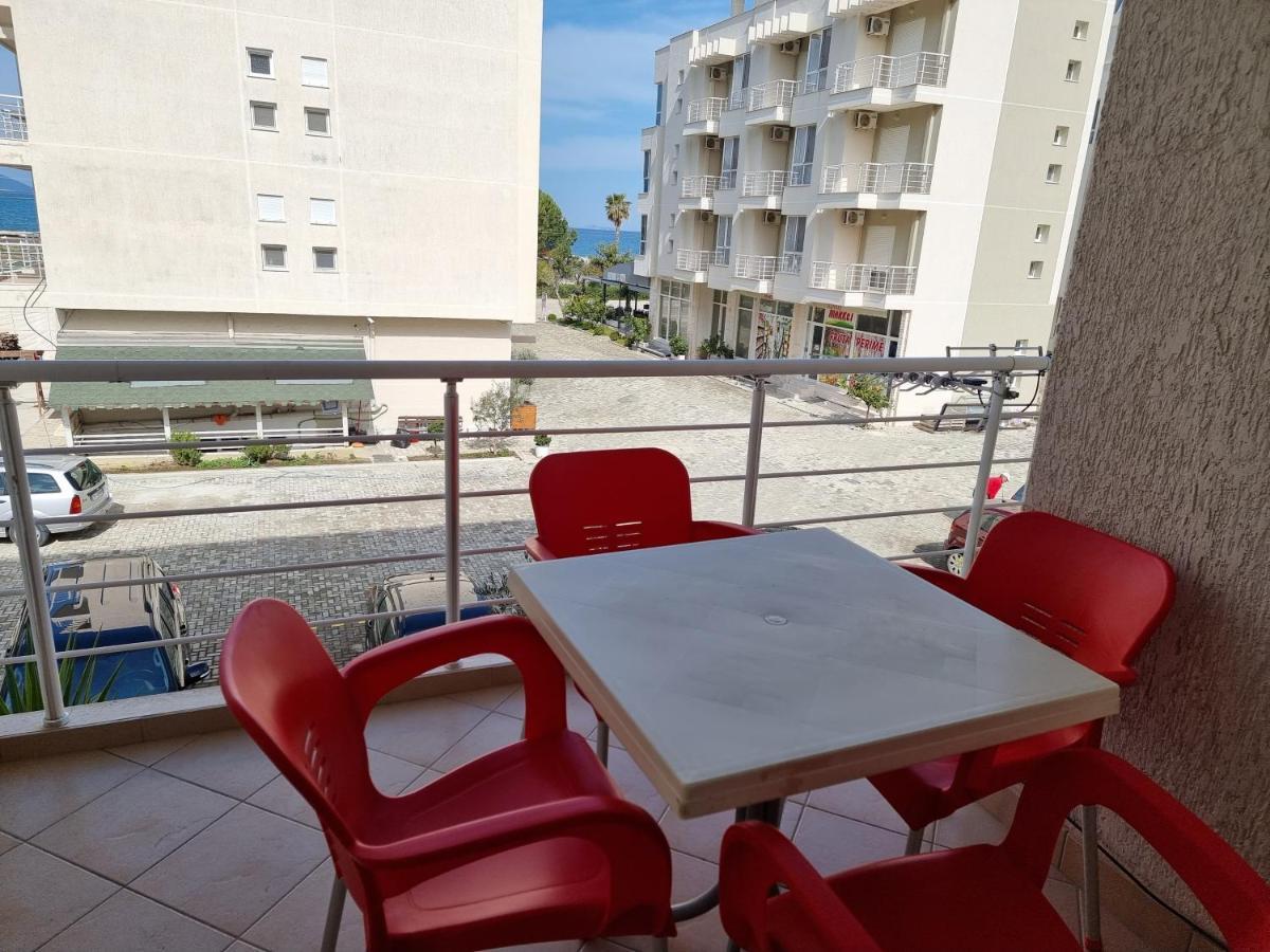 Remar Apartments Вльора Екстер'єр фото