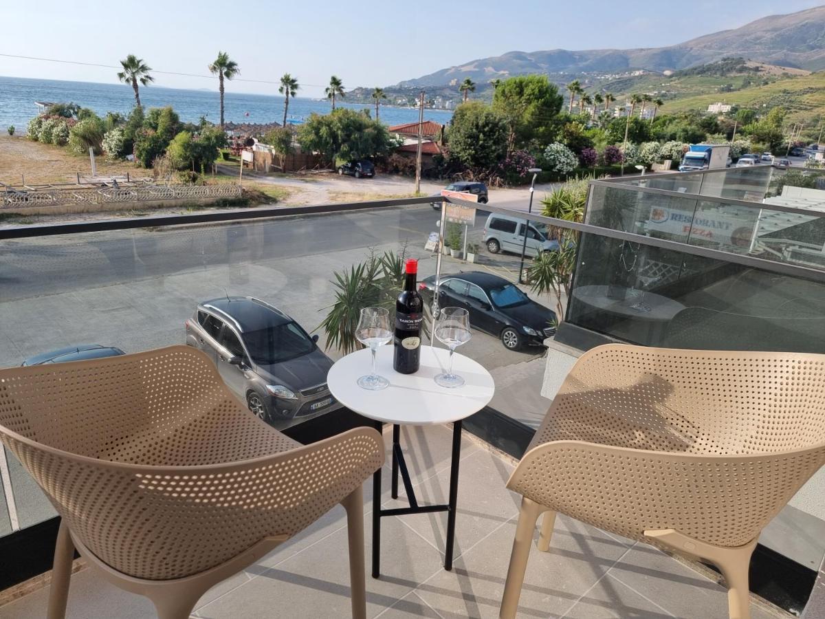 Remar Apartments Вльора Екстер'єр фото